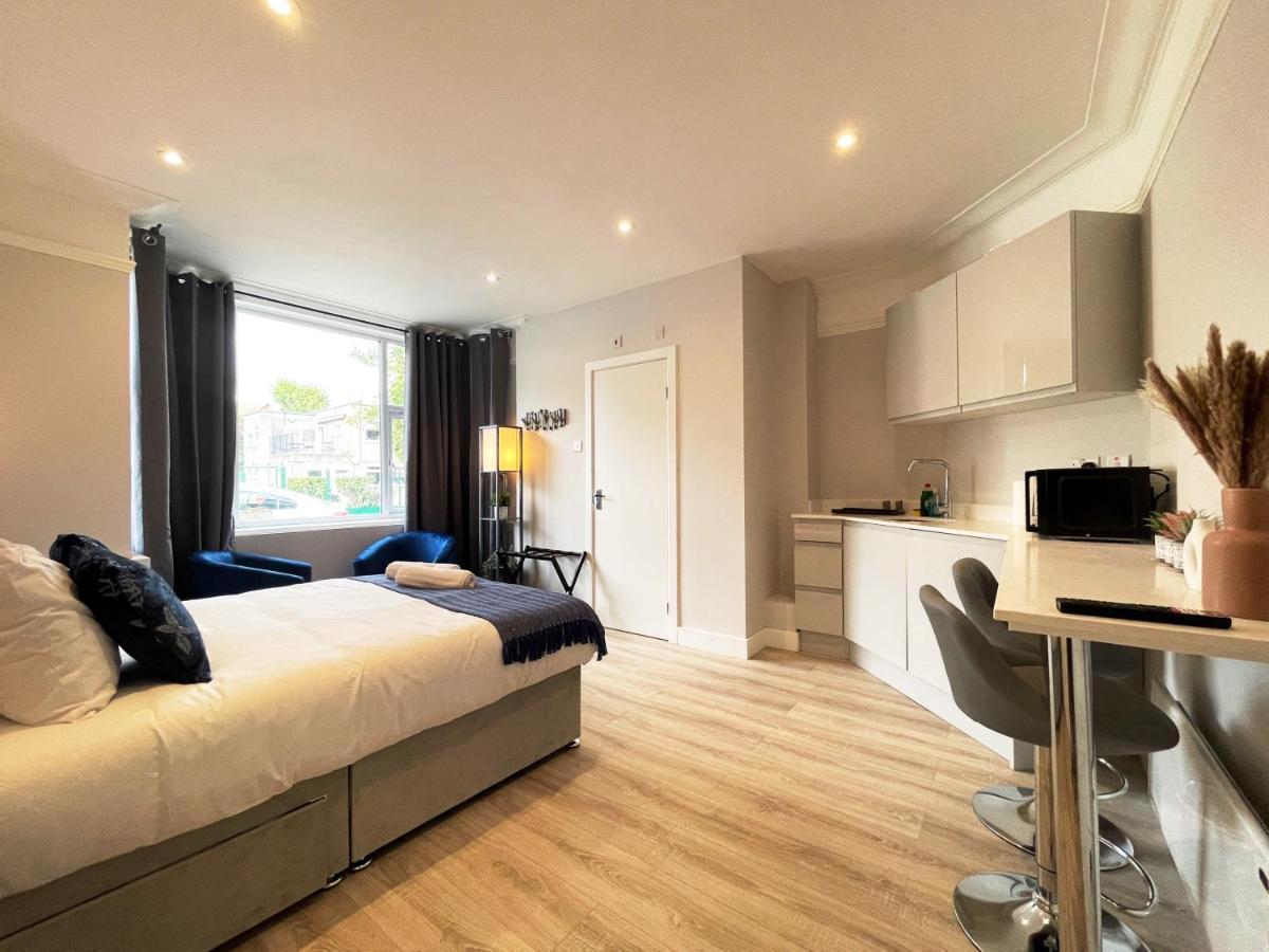 Bella'S Place Near Wembley Stadium London Exterior foto